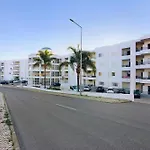 Manelito House Apartment *
