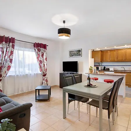 Manelito House Albufeira